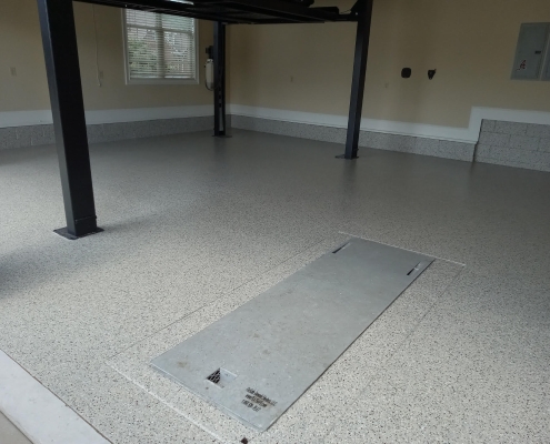 Garage Floor Epoxy Coating Before and After 22